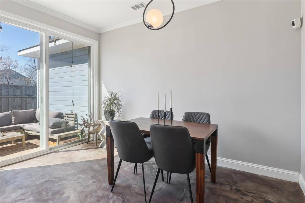 Dallas, TX 75203,601 N Lancaster Avenue