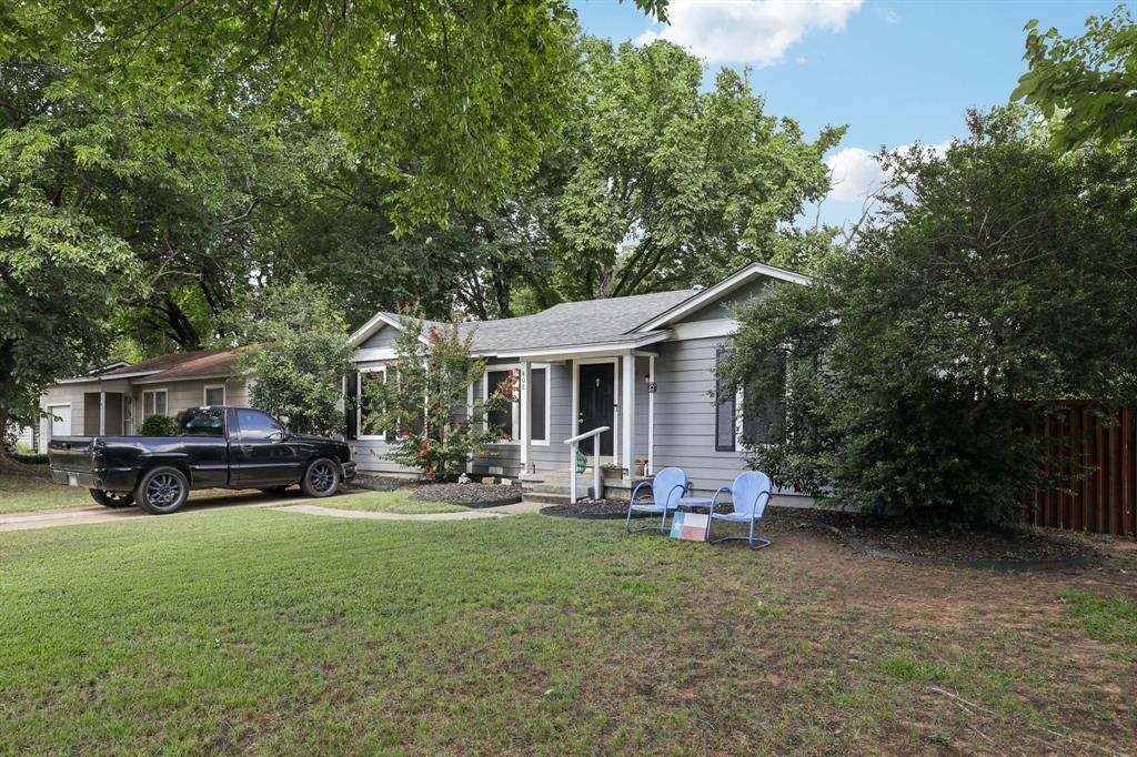 Hurst, TX 76053,408 Harrison Lane