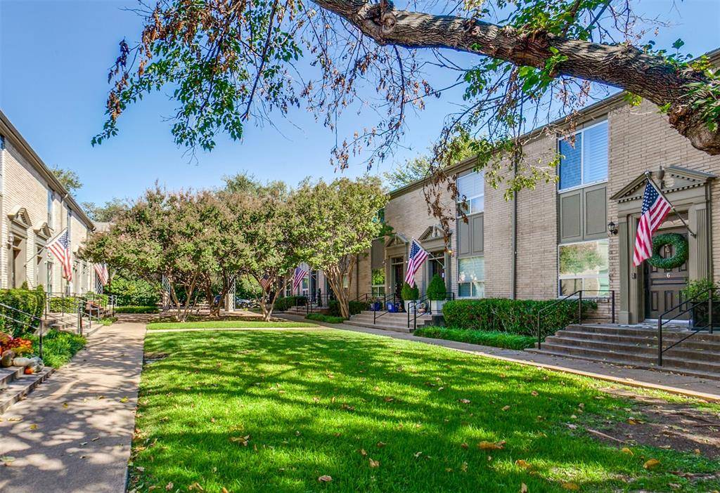 Dallas, TX 75225,7526 W Northwest Highway #2