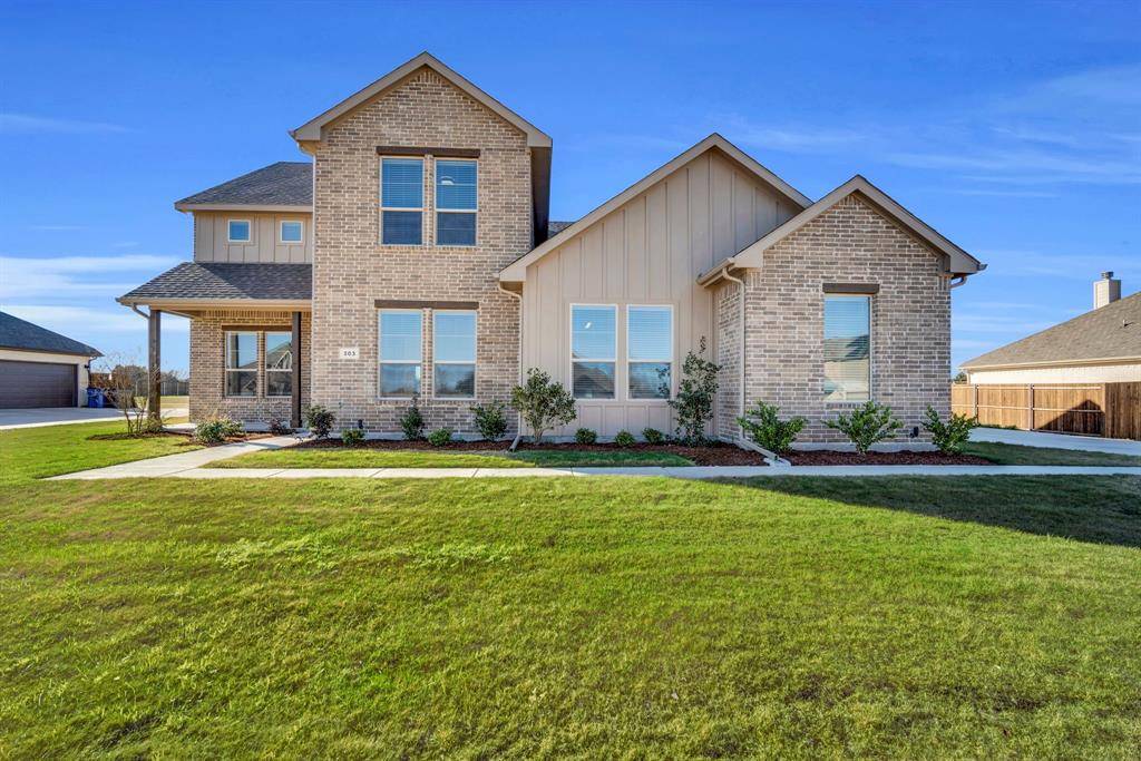 Red Oak, TX 75154,303 Crystal Lake Lane