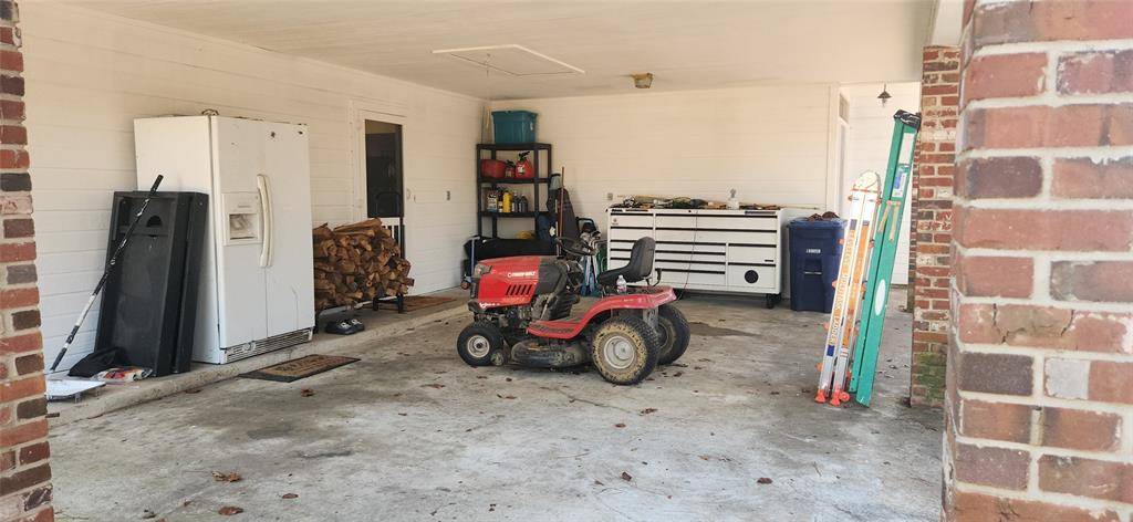 Shreveport, LA 71109,1605 Top Bluff Lane