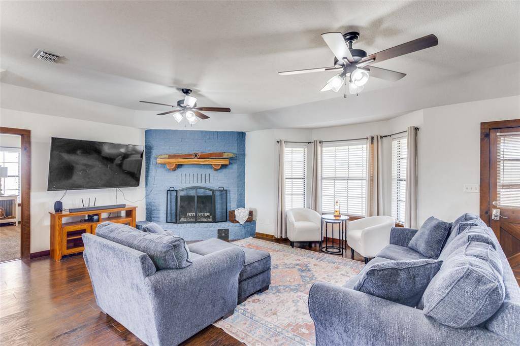 Weatherford, TX 76088,950 Johnson Bend Road