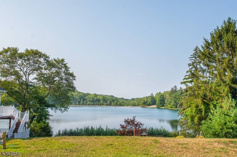 Hardyston Twp., NJ 07460,53 Lakeside Ave