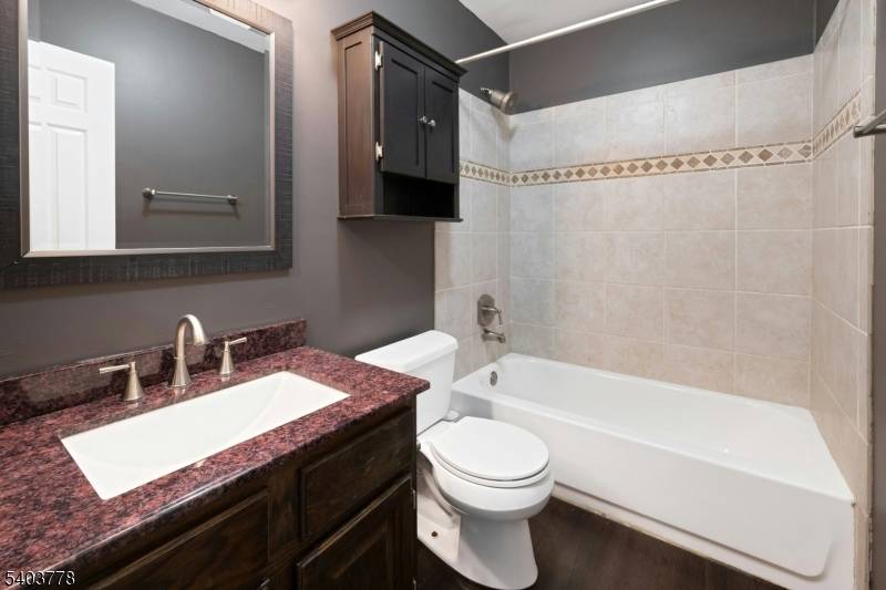 Raritan Twp., NJ 08822,265 Spruce Ct