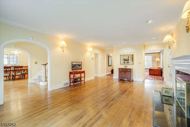 South Orange Village Twp., NJ 07079,74 Duffield Dr