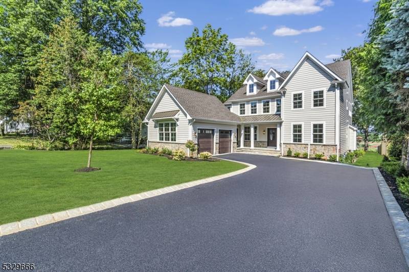 Madison Boro, NJ 07940,142 Ridgedale Ave