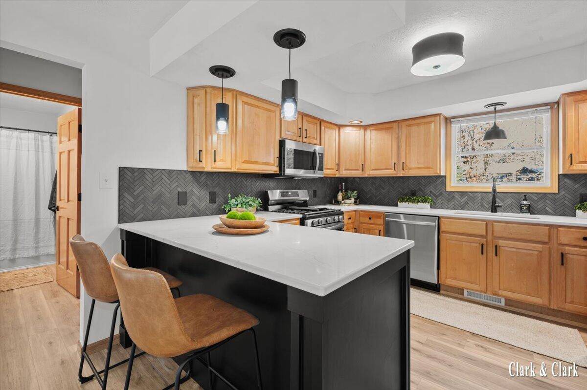 Lowell, MI 49331,992 N Washington ST SE