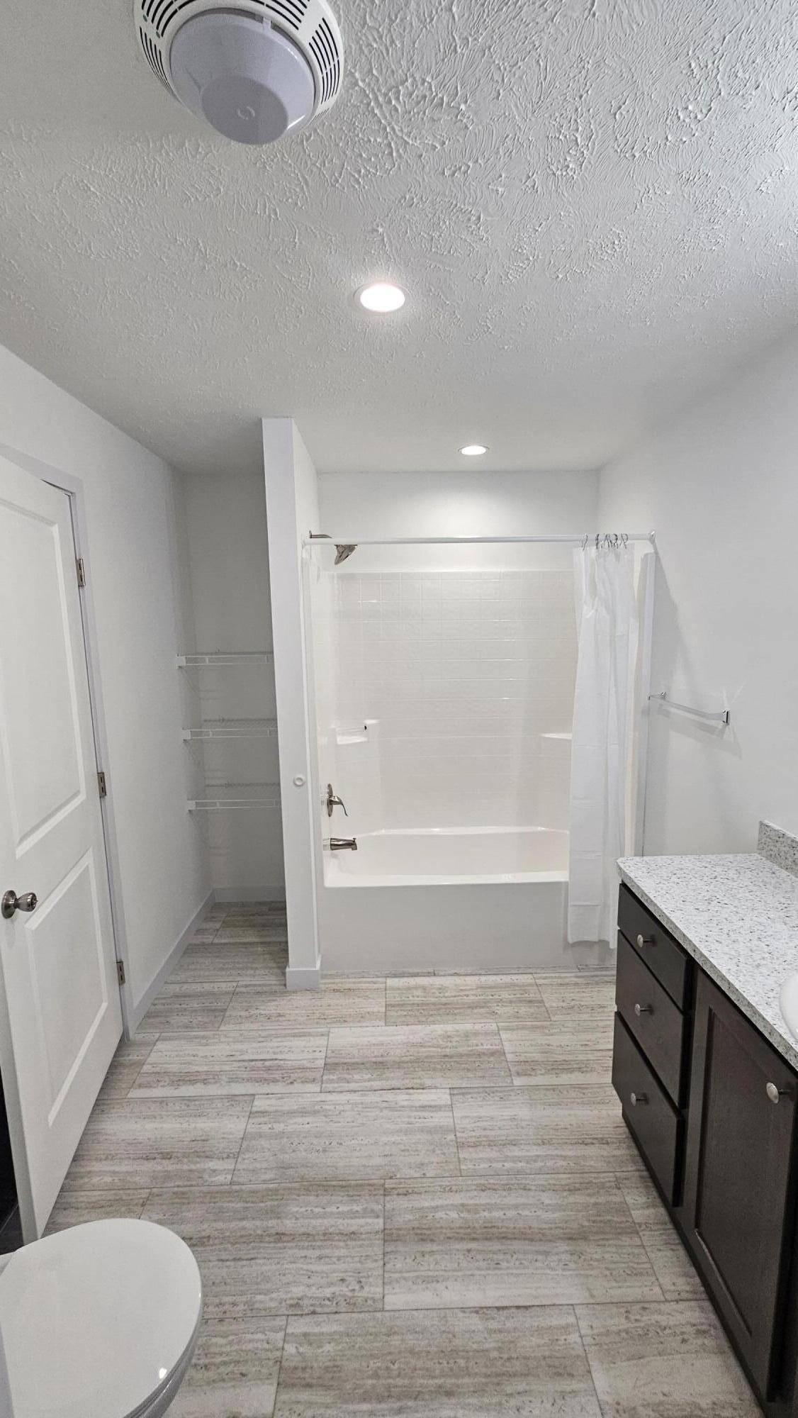 Allegan, MI 49010,4381 Aspen DR