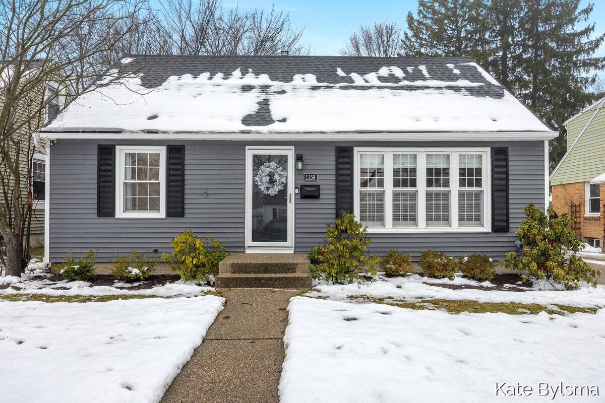 Grand Rapids, MI 49506,1159 Lakeside DR SE