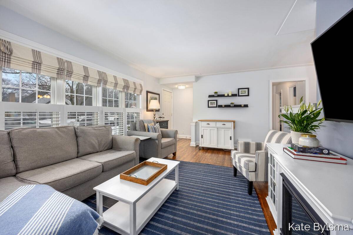 Grand Rapids, MI 49506,1159 Lakeside DR SE