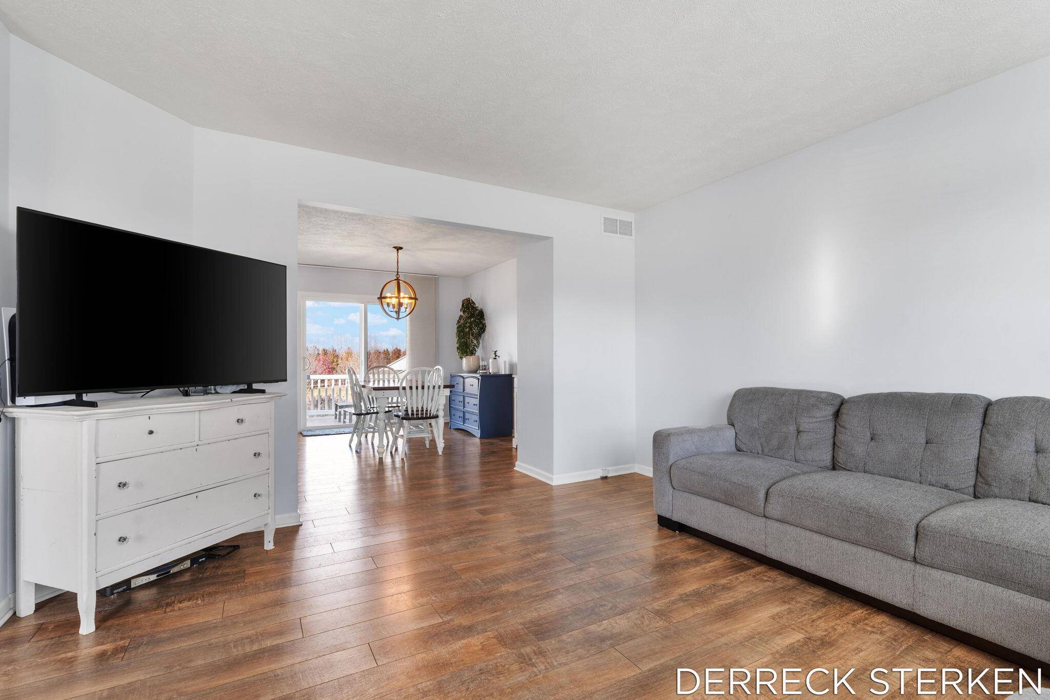 Zeeland, MI 49464,2749 Blue Stem DR