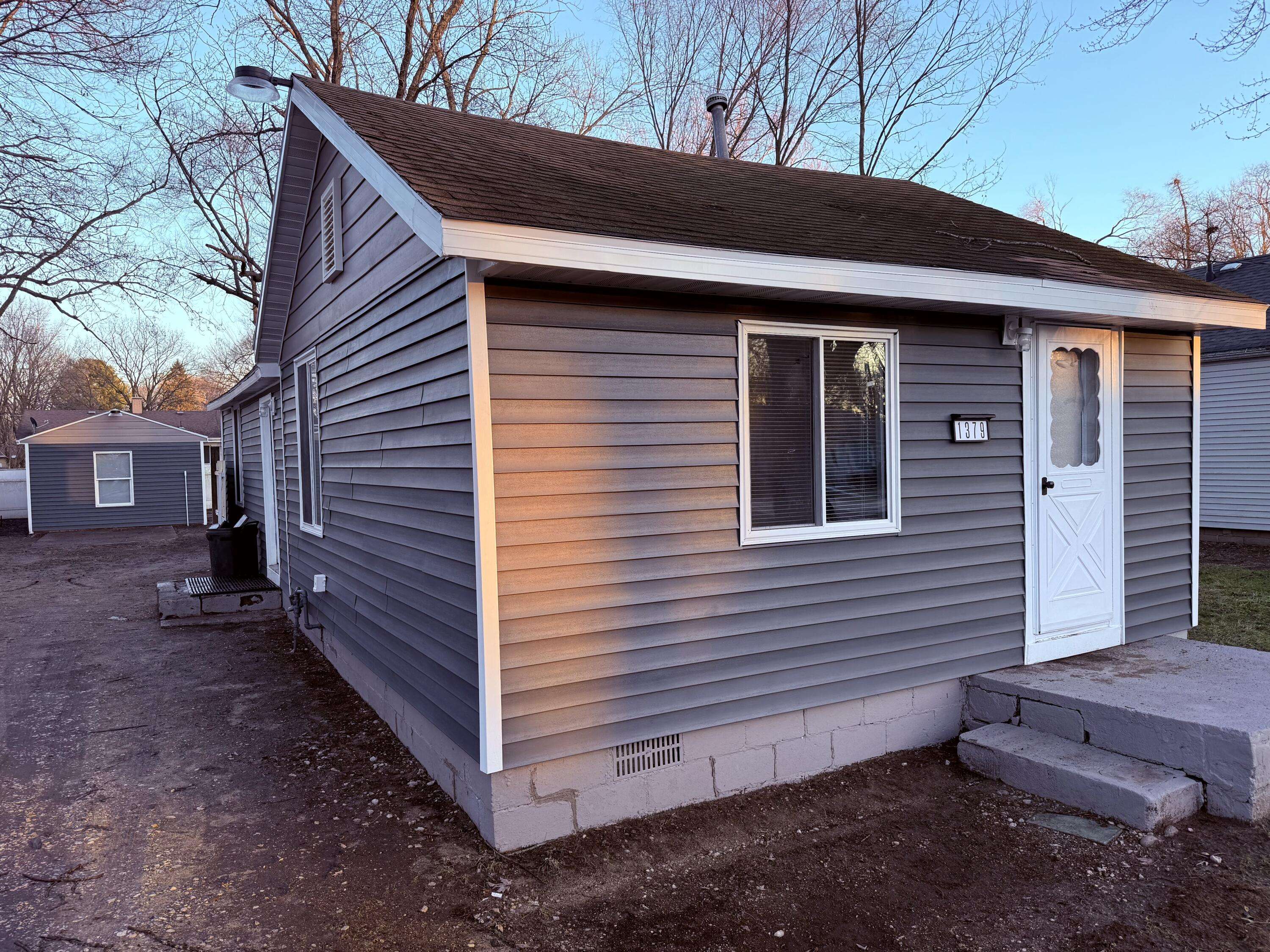 Benton Harbor, MI 49022,1379 Rose AVE