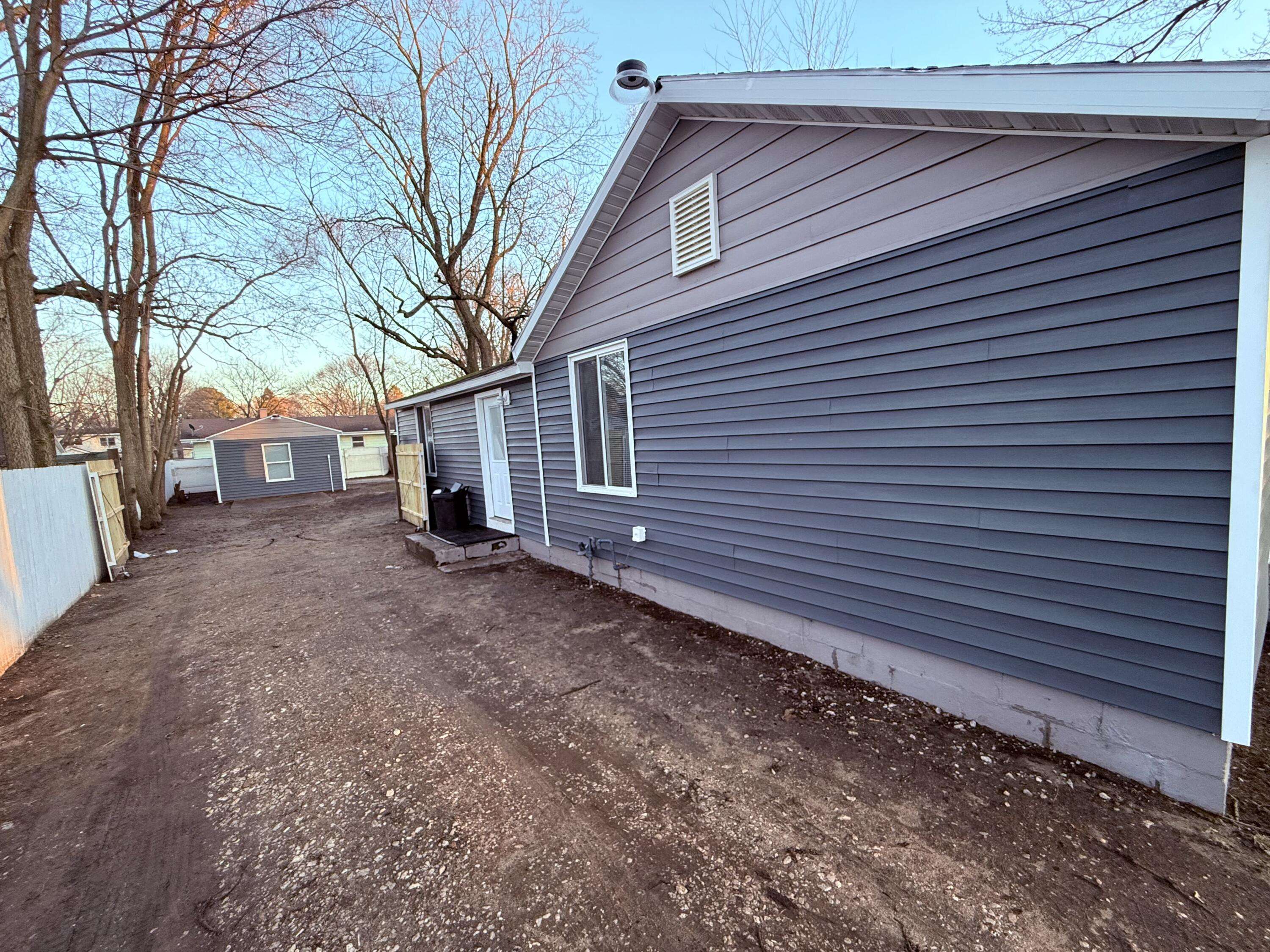 Benton Harbor, MI 49022,1379 Rose AVE