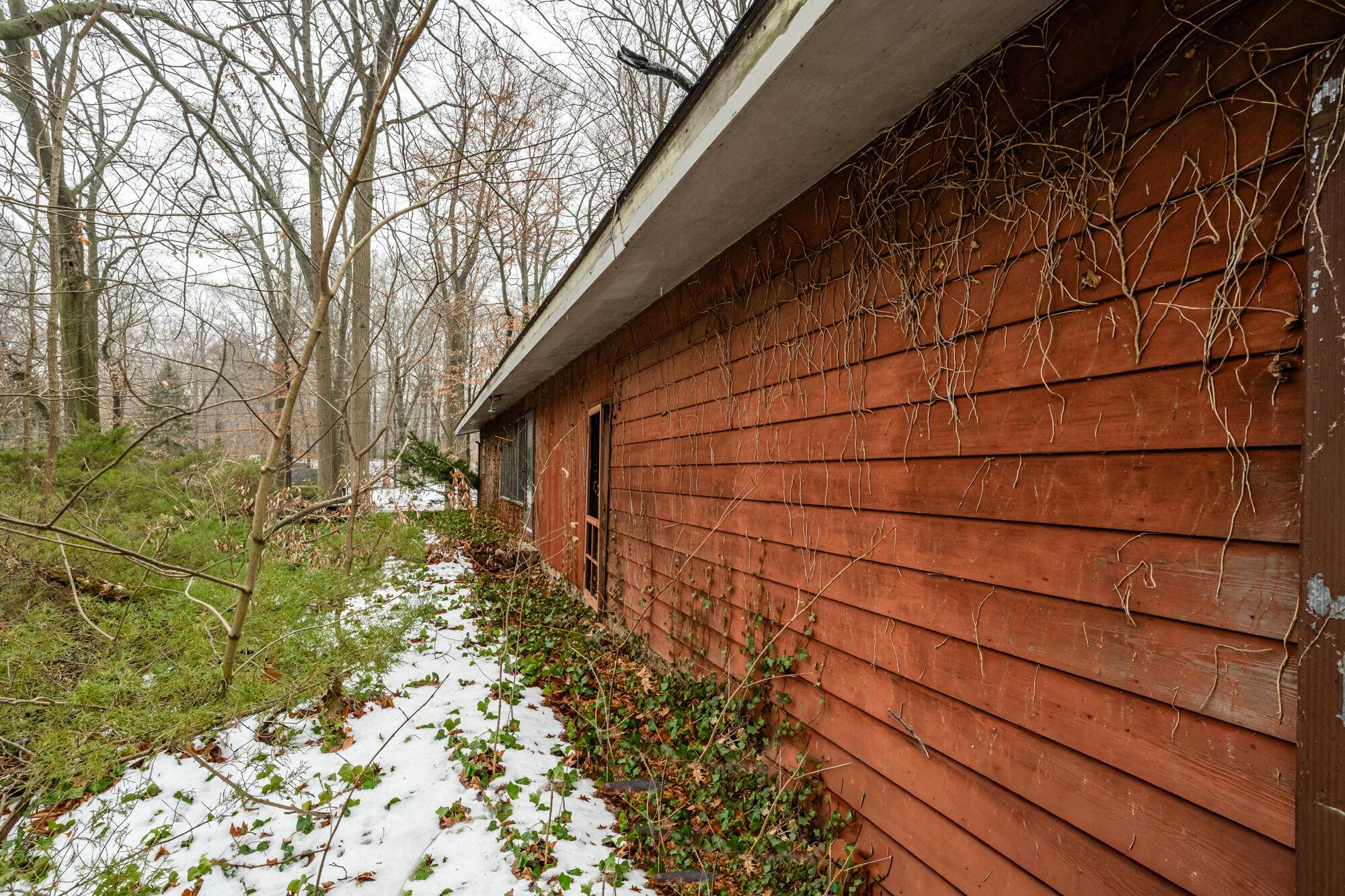 Coloma, MI 49038,5659 M 63 N