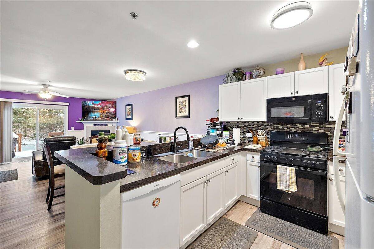 Lake Orion, MI 48359,3263 Baldwin Woods DR #7