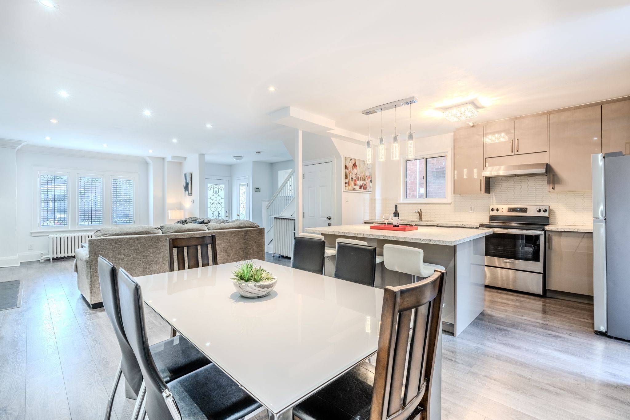 Toronto C03, ON M5P 2B4,47 Maxwell AVE #MainSecondFloors