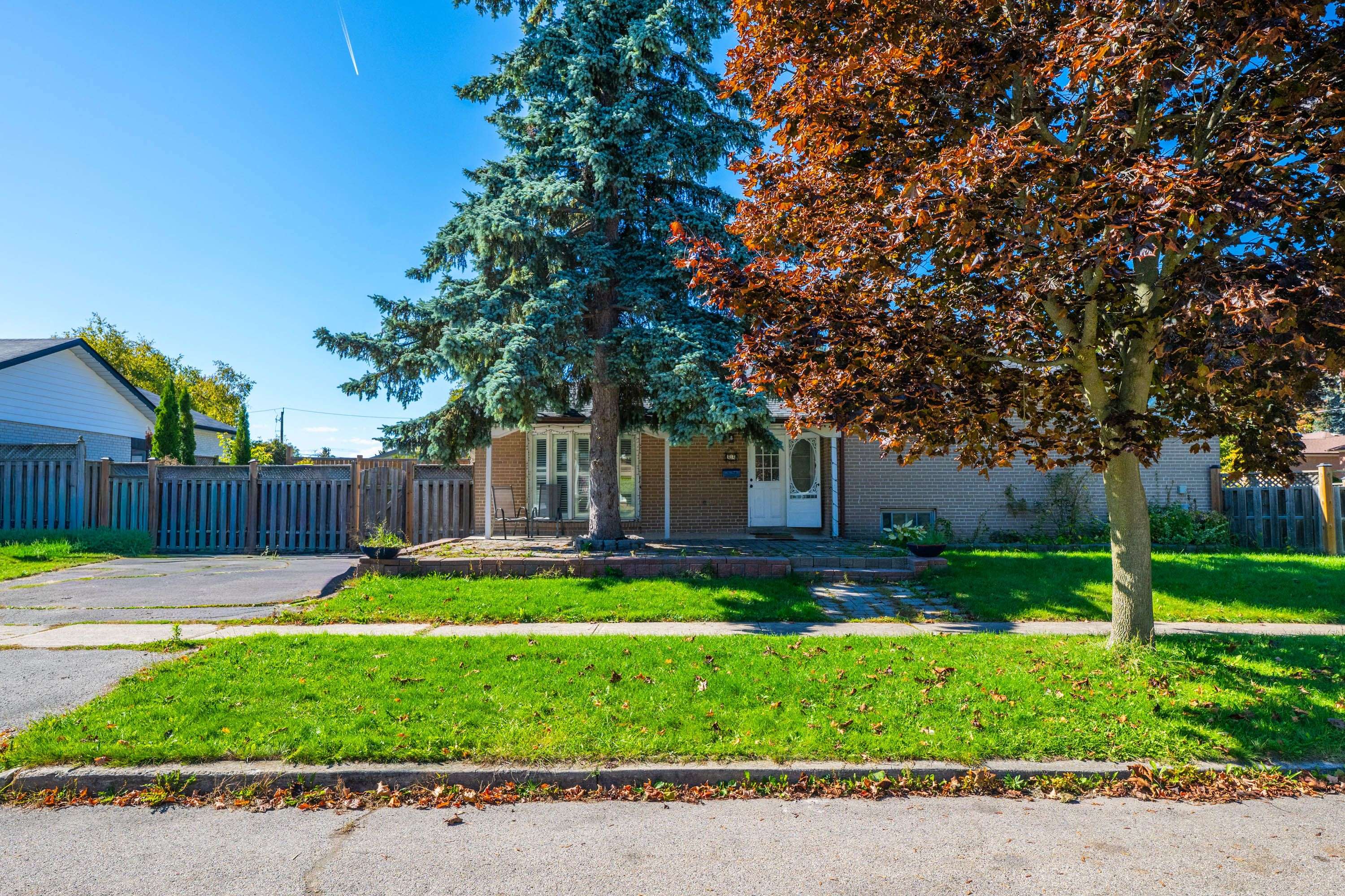 Toronto E10, ON M1E 3Z1,22 Brightside DR