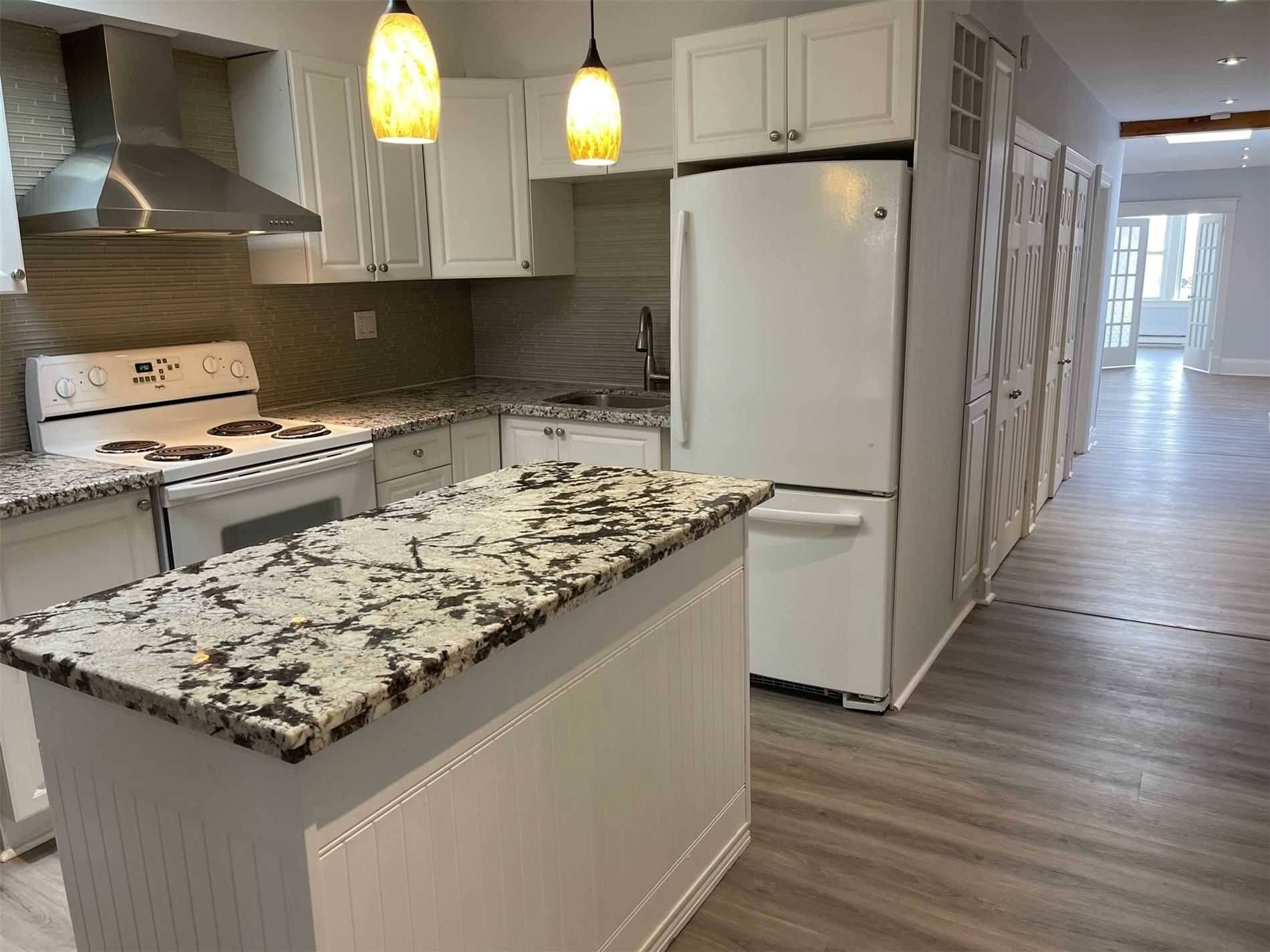 Toronto E02, ON M4C 1K9,2444 Danforth AVE #Upper