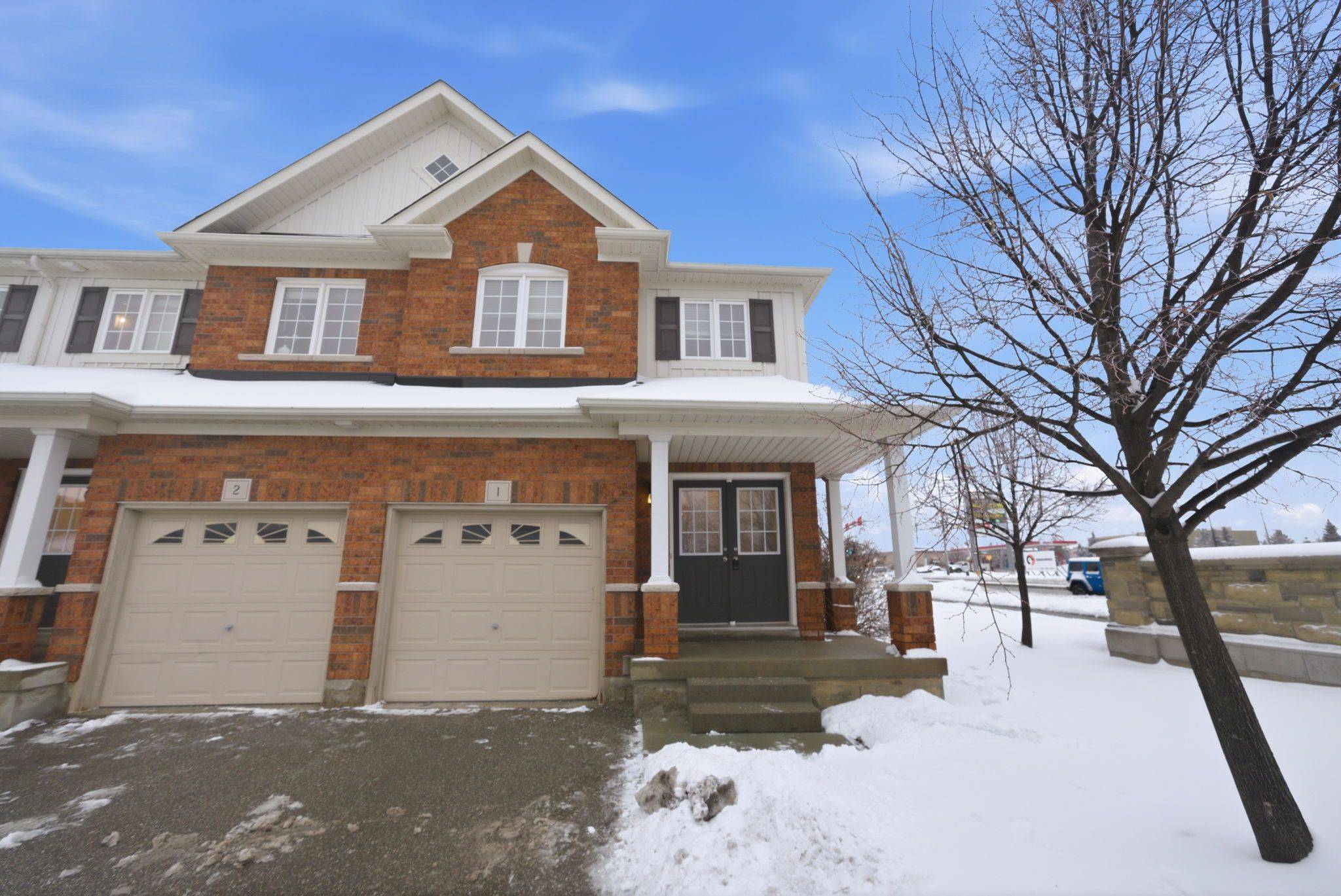 Oshawa, ON L1K 0P8,1280 Harmony RD N #1