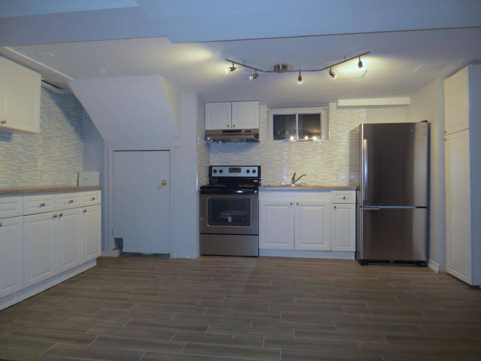 Ajax, ON L1S 2S5,54 Tulloch DR