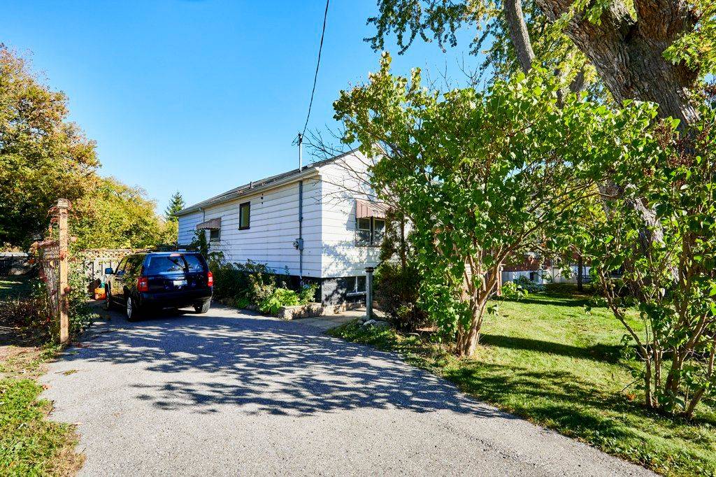 Toronto E10, ON M1E 1W9,121 Galloway RD