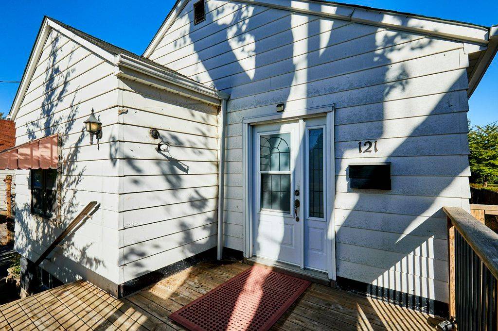 Toronto E10, ON M1E 1W9,121 Galloway RD