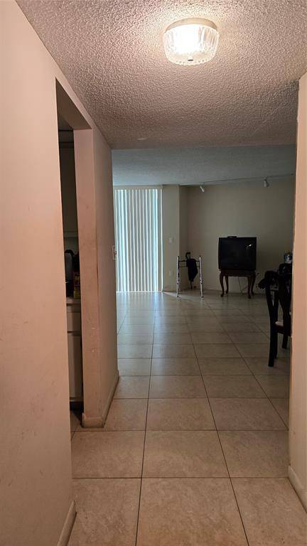 Miami, FL 33179,1300 NE Miami Gardens Dr #201E