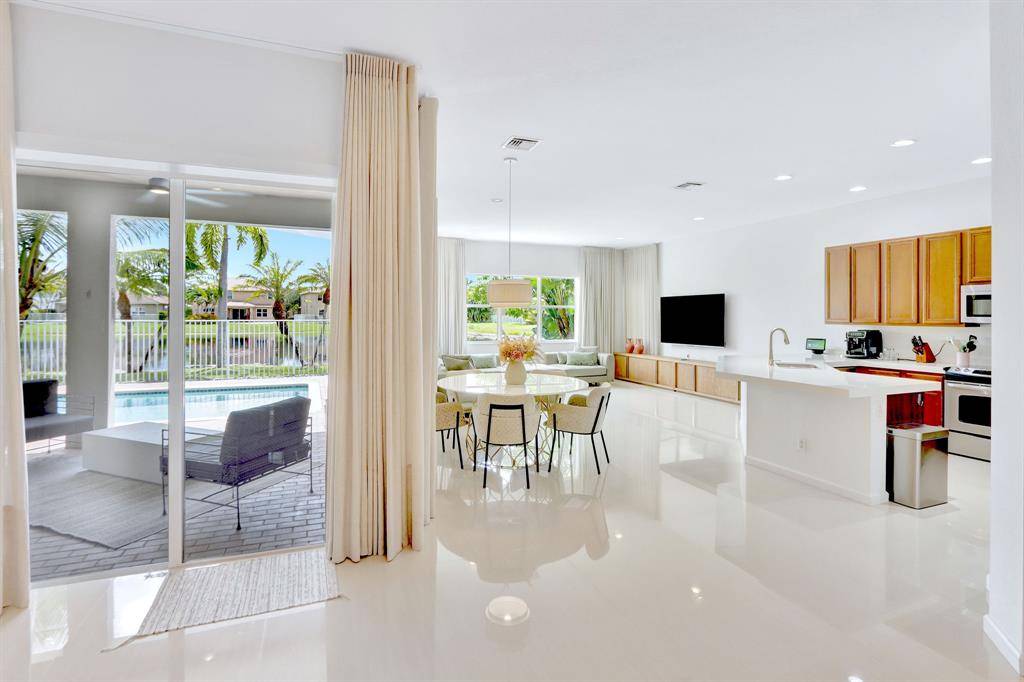 Weston, FL 33332,4422 Laurel Pl