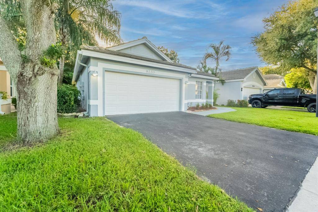 Davie, FL 33328,9220 Arborwood Cir