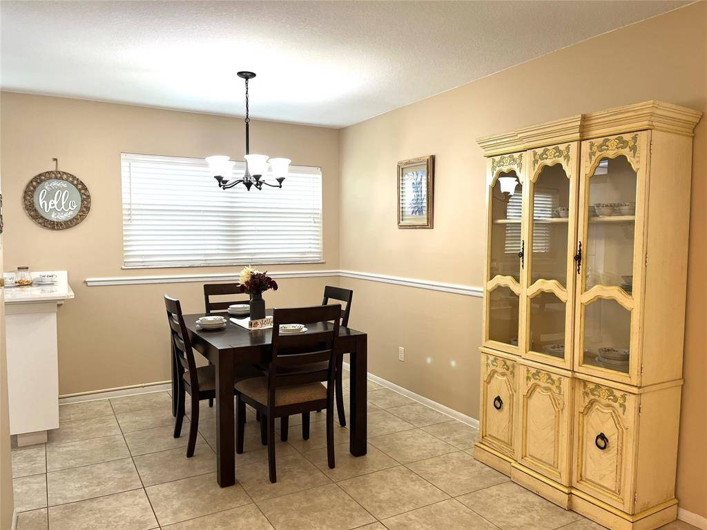 Vero Beach, FL 32962,68 Royal Oak Ct #106