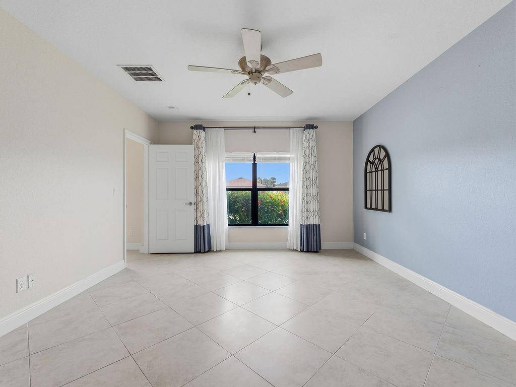 Vero Beach, FL 32966,1772 Willows Square