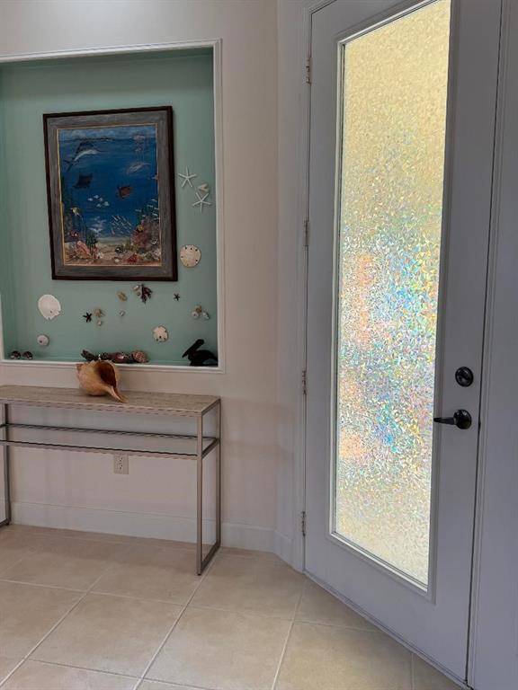 Hutchinson Island, FL 34949,3308 Caracal Dr