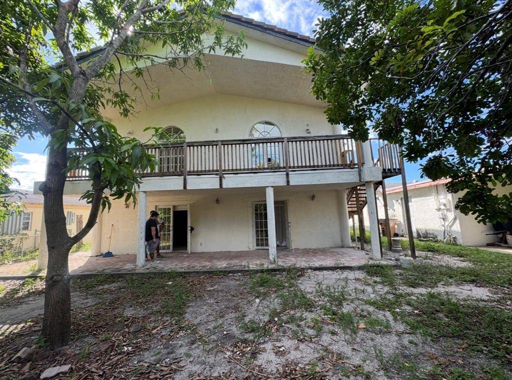 Deerfield Beach, FL 33441,472 NW 2nd Ter