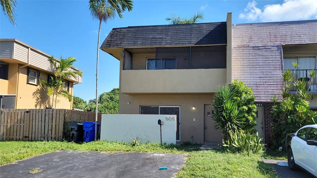 North Lauderdale, FL 33068,609 SW 79th Ter