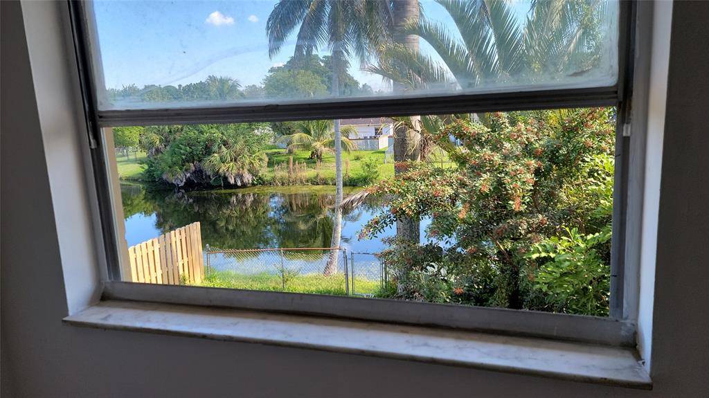 North Lauderdale, FL 33068,609 SW 79th Ter