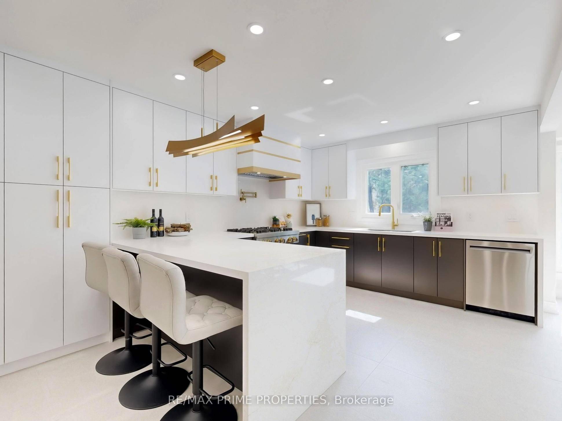 Richmond Hill, ON L4C 6R9,137 Old Surrey LN