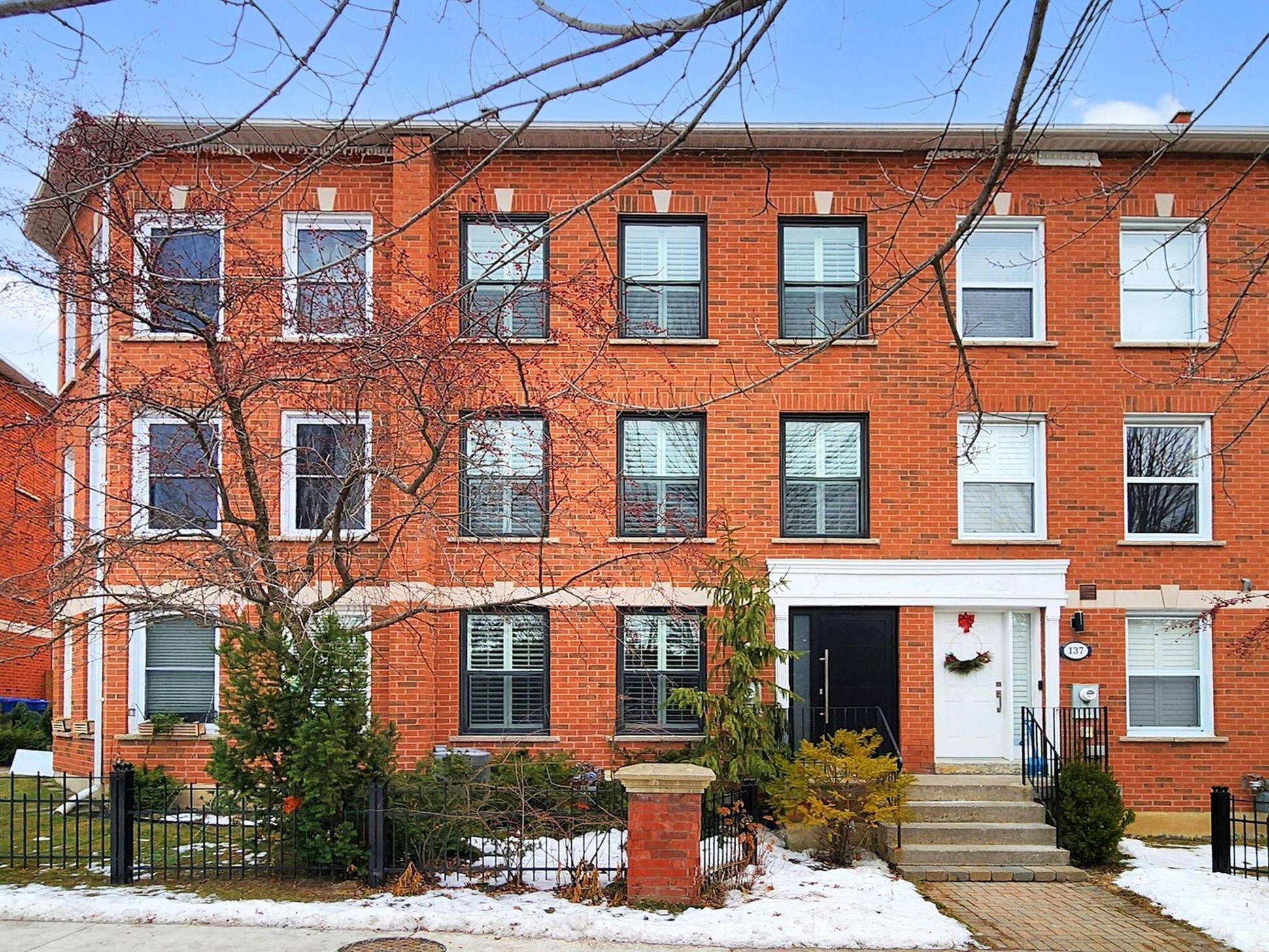 Aurora, ON L4G 7E3,139 John West WAY