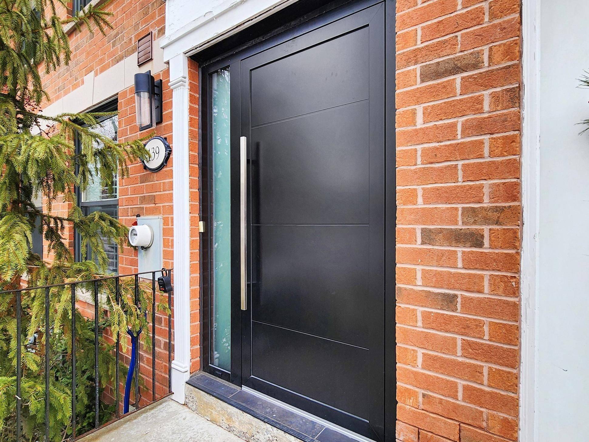 Aurora, ON L4G 7E3,139 John West WAY