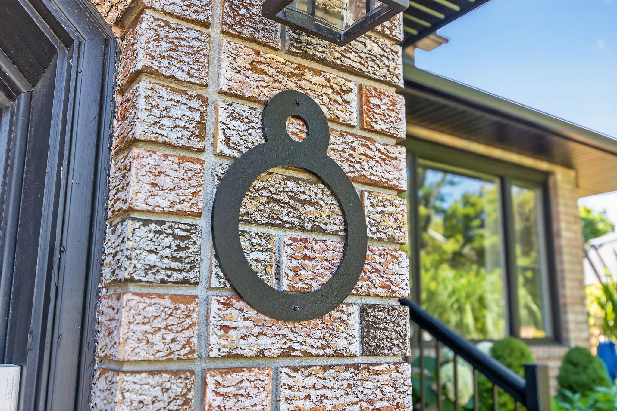 Collingwood, ON L9Y 4R7,8 Burnside CT