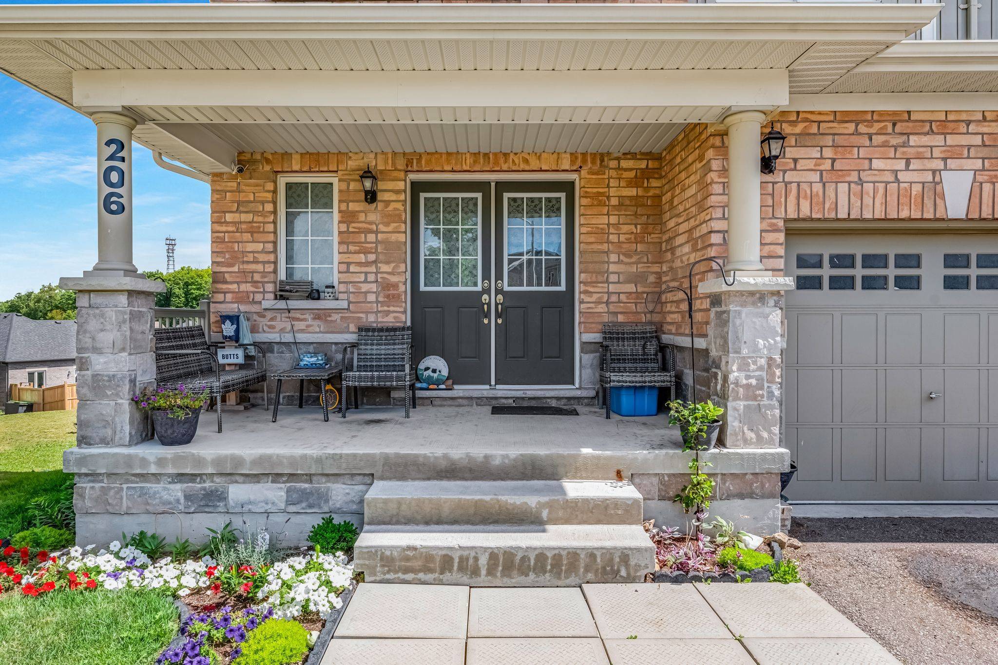 Orillia, ON L3V 8K7,206 Isabella DR