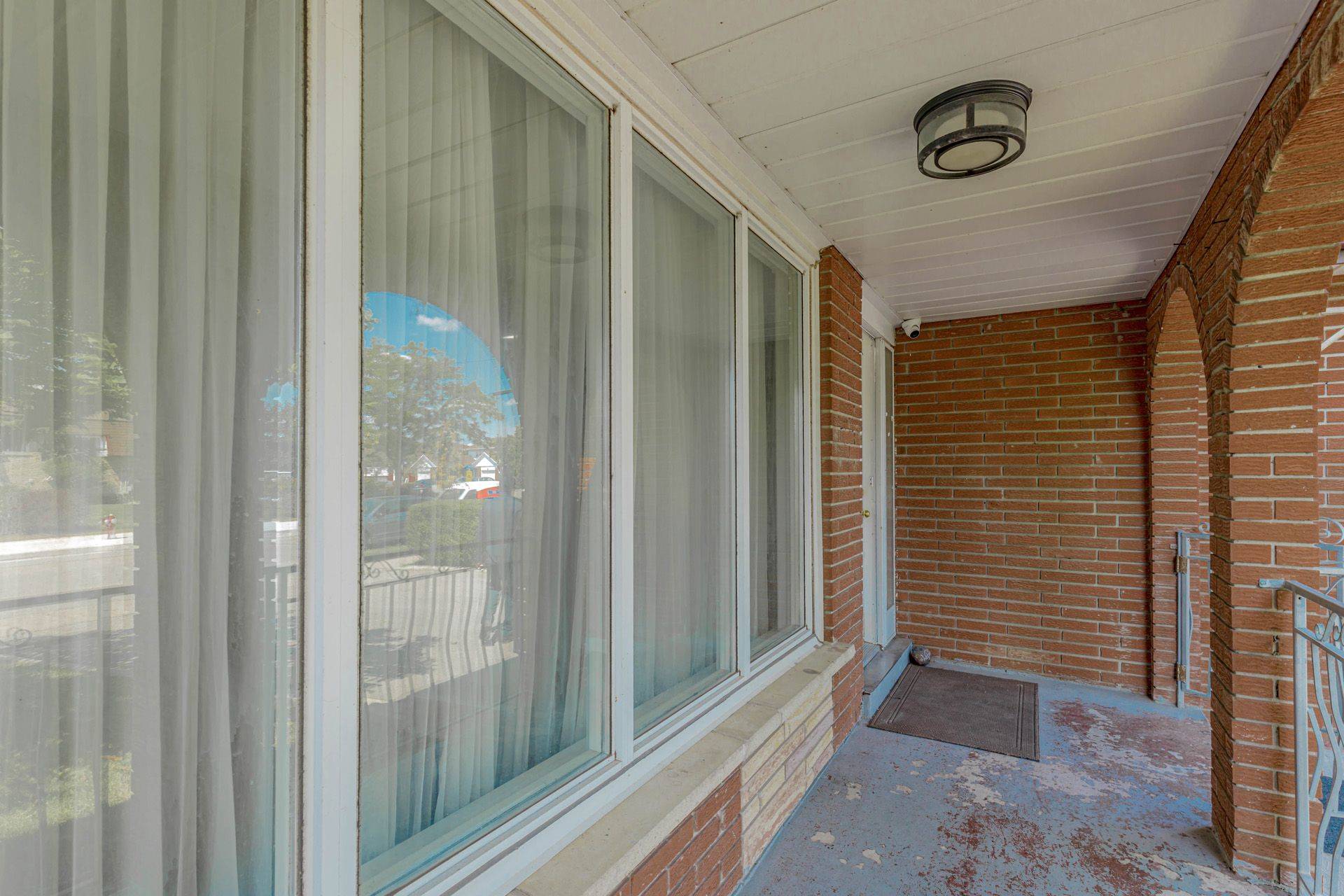 Mississauga, ON L4T 3P2,4104 Brandon Gate