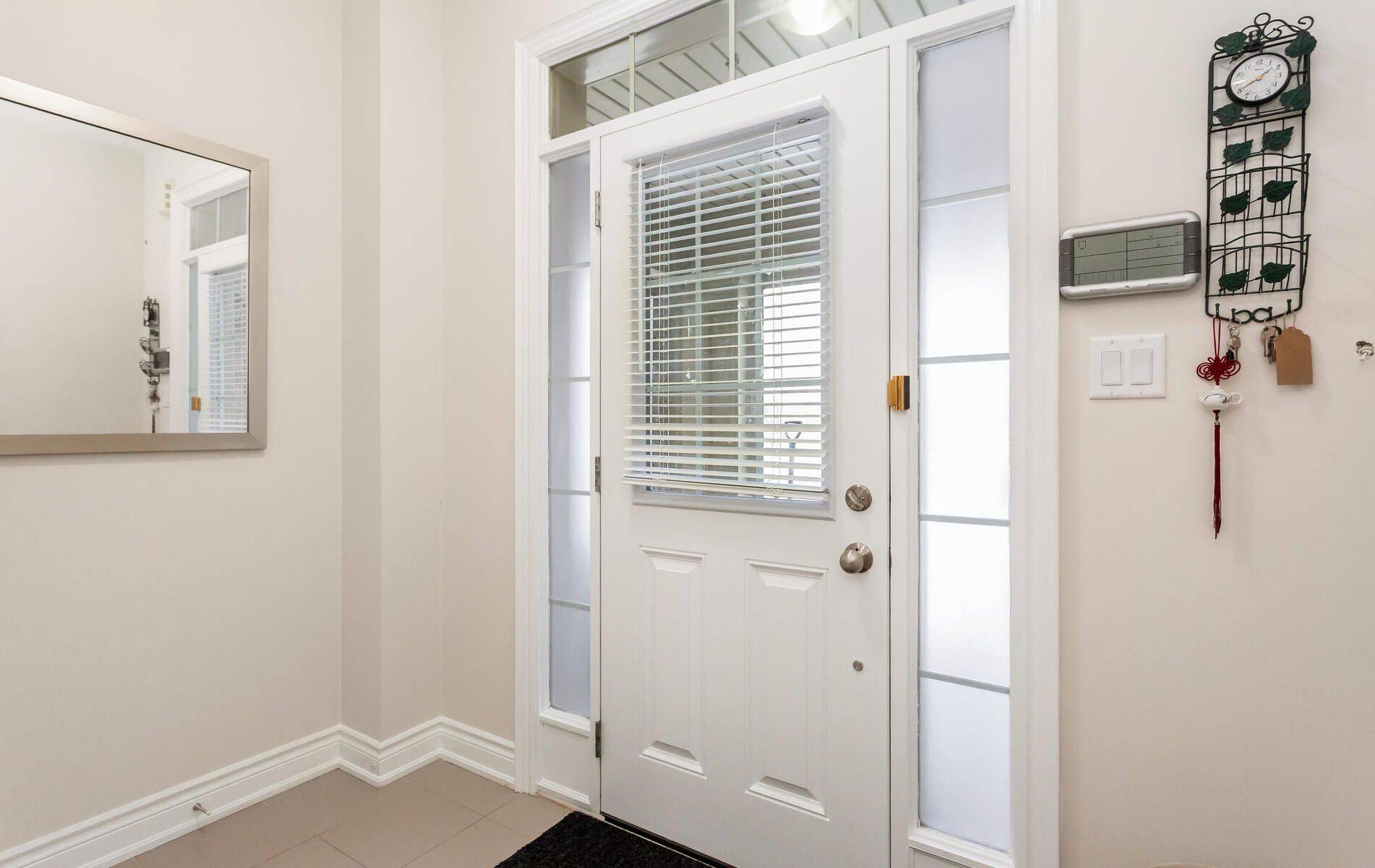 Brampton, ON L6Y 6C2,125 Lionhead Golf RD