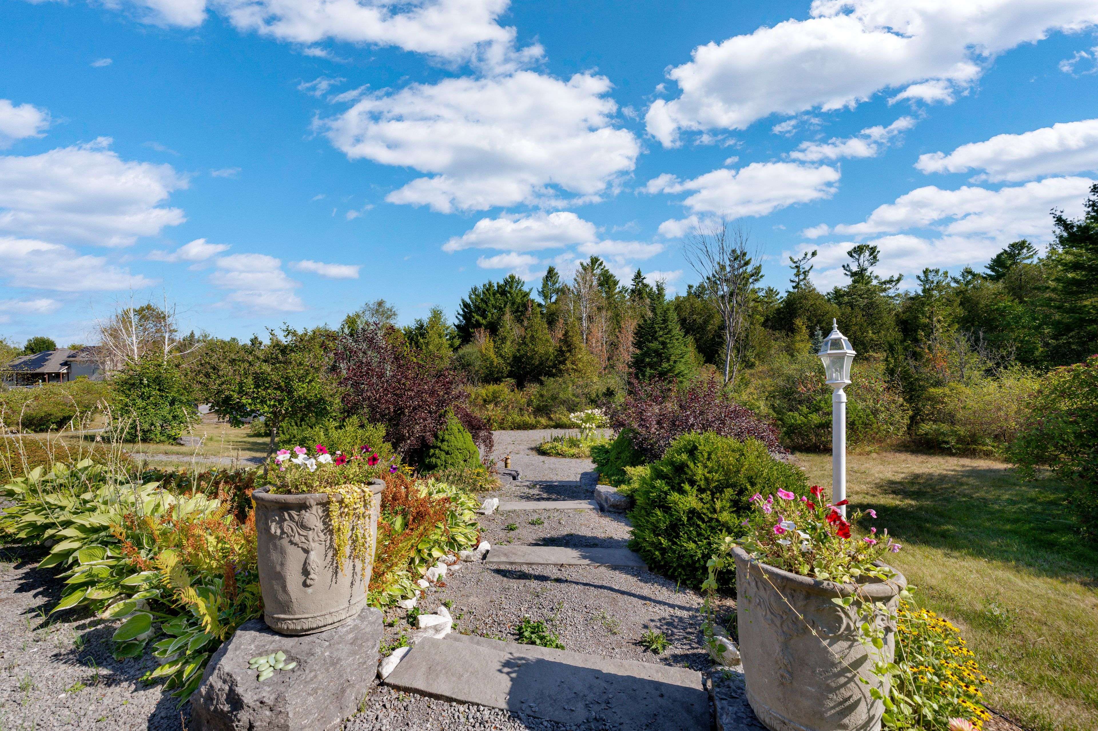 Carp - Huntley Ward, ON K0A 1L0,1757 Corkery RD