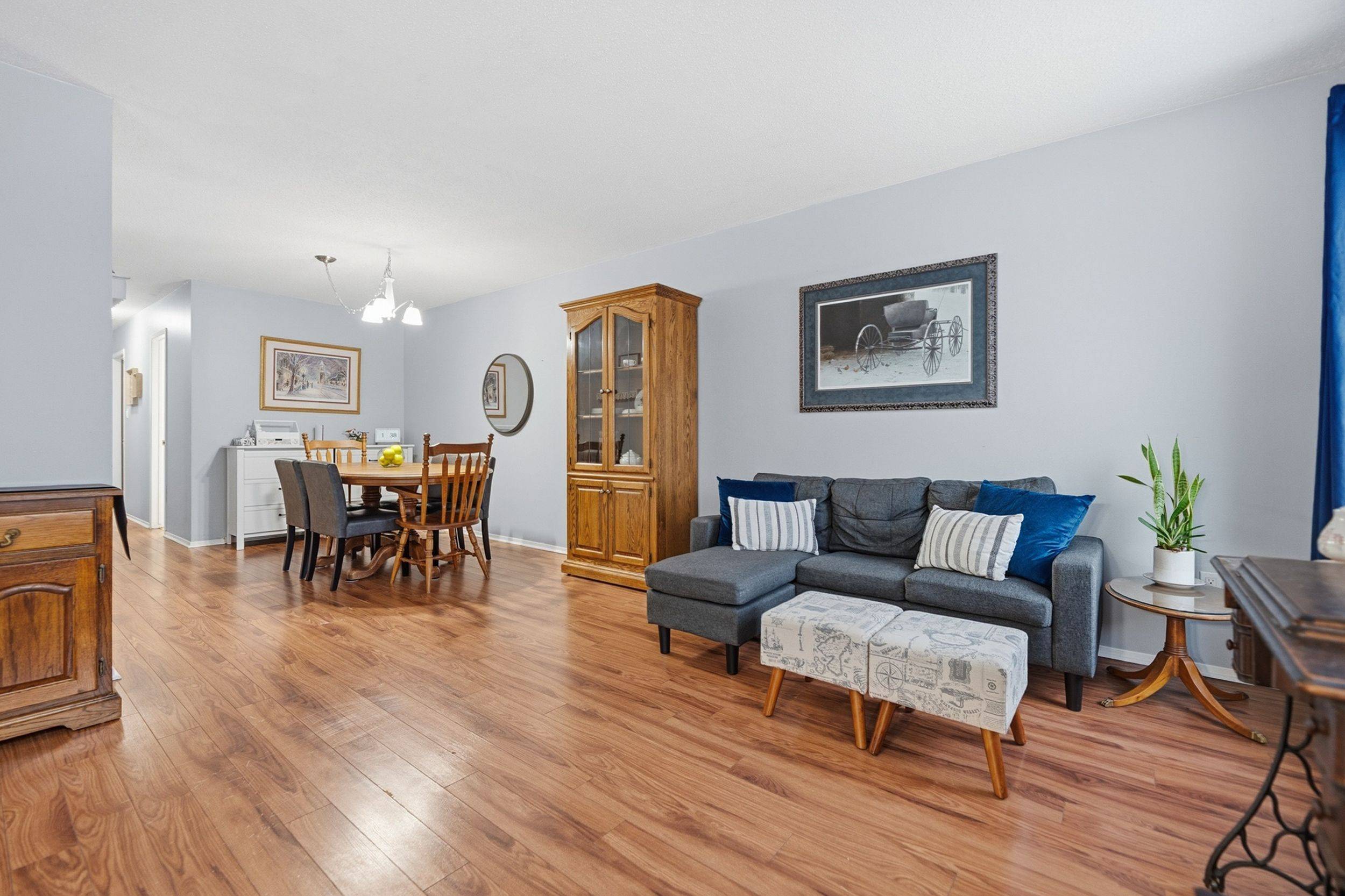 Fort Erie, ON L2A 2E2,92 Lavinia ST