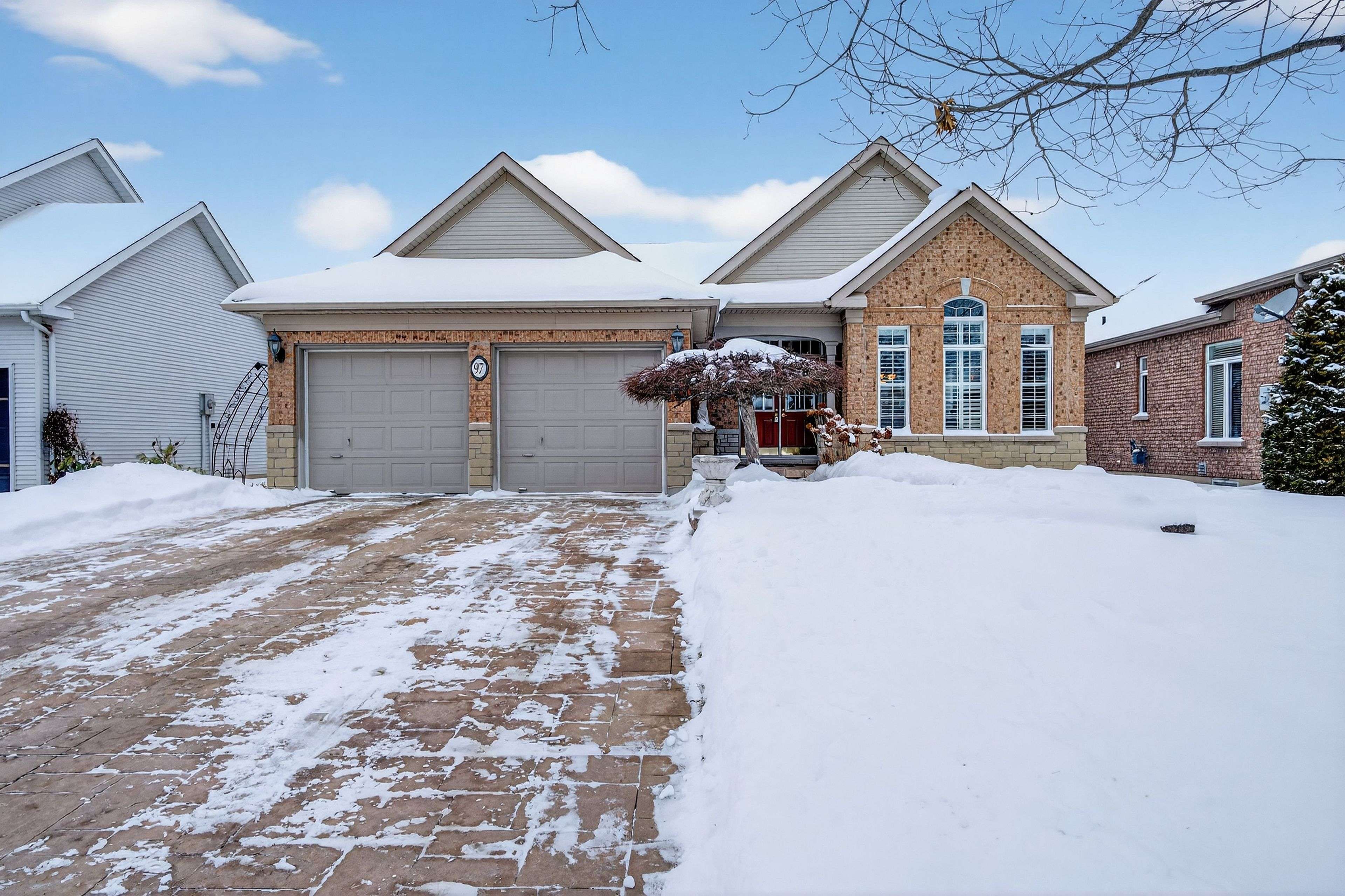 Loyalist, ON K0H 1G0,97 ABBEY DAWN DR