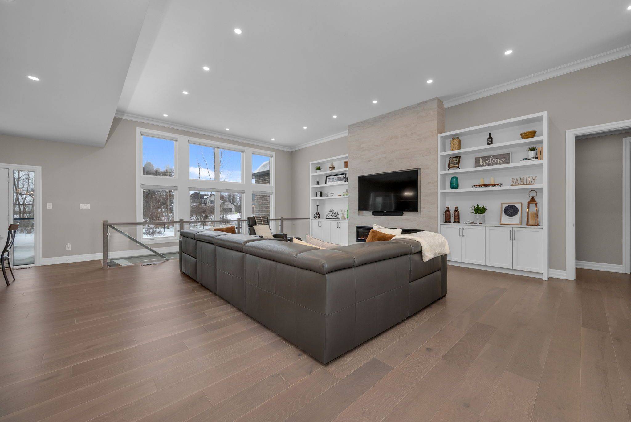 Manotick - Kars - Rideau Twp And Area, ON K4M 0B2,700 Mcmanus AVE