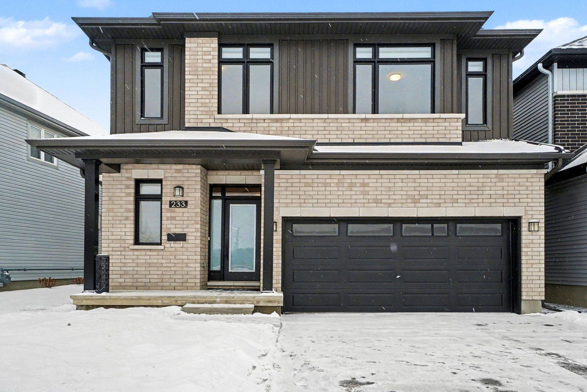 Orleans - Convent Glen And Area, ON K1W 0T2,233 Beaugency ST