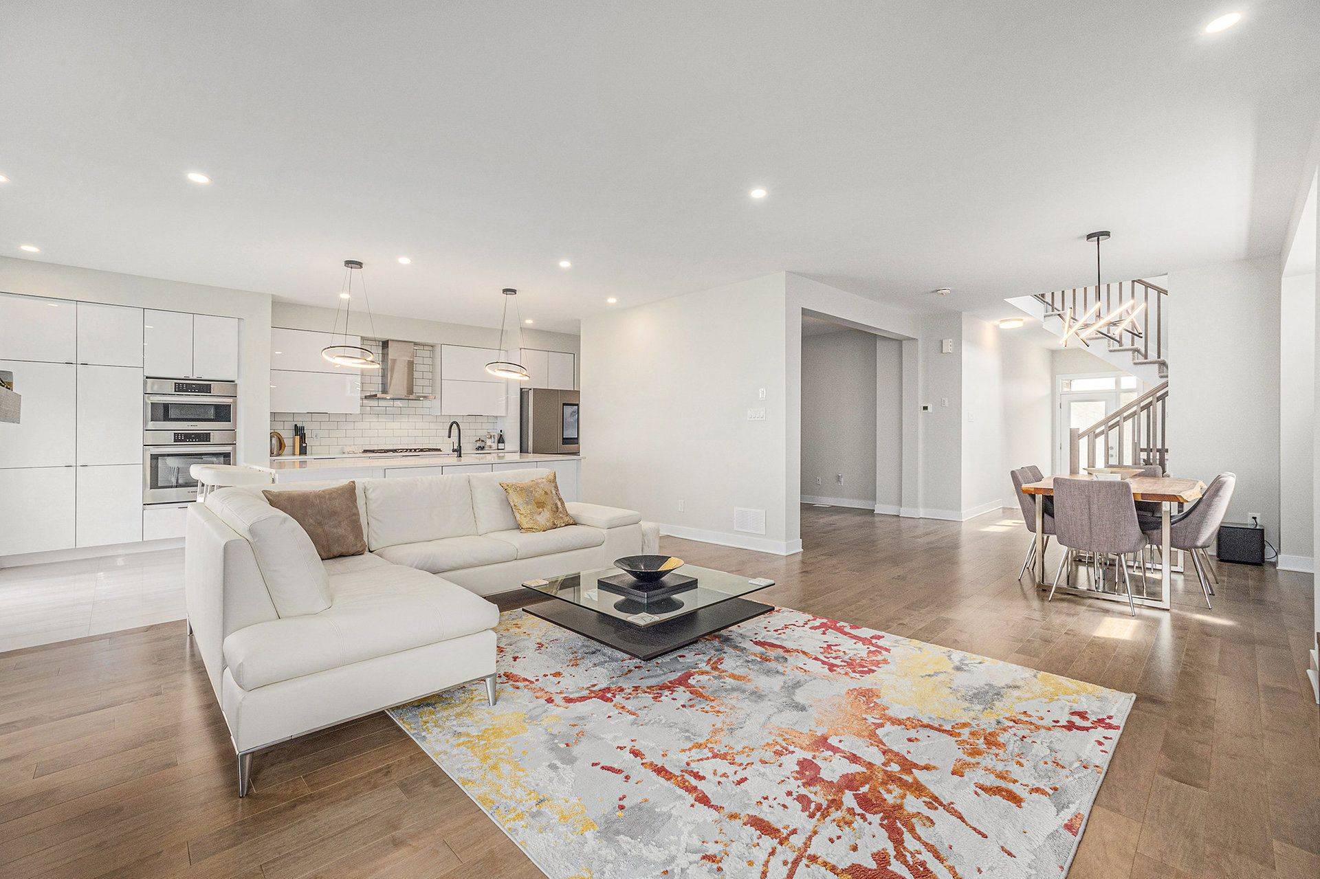 Orleans - Convent Glen And Area, ON K1W 0T2,233 Beaugency ST