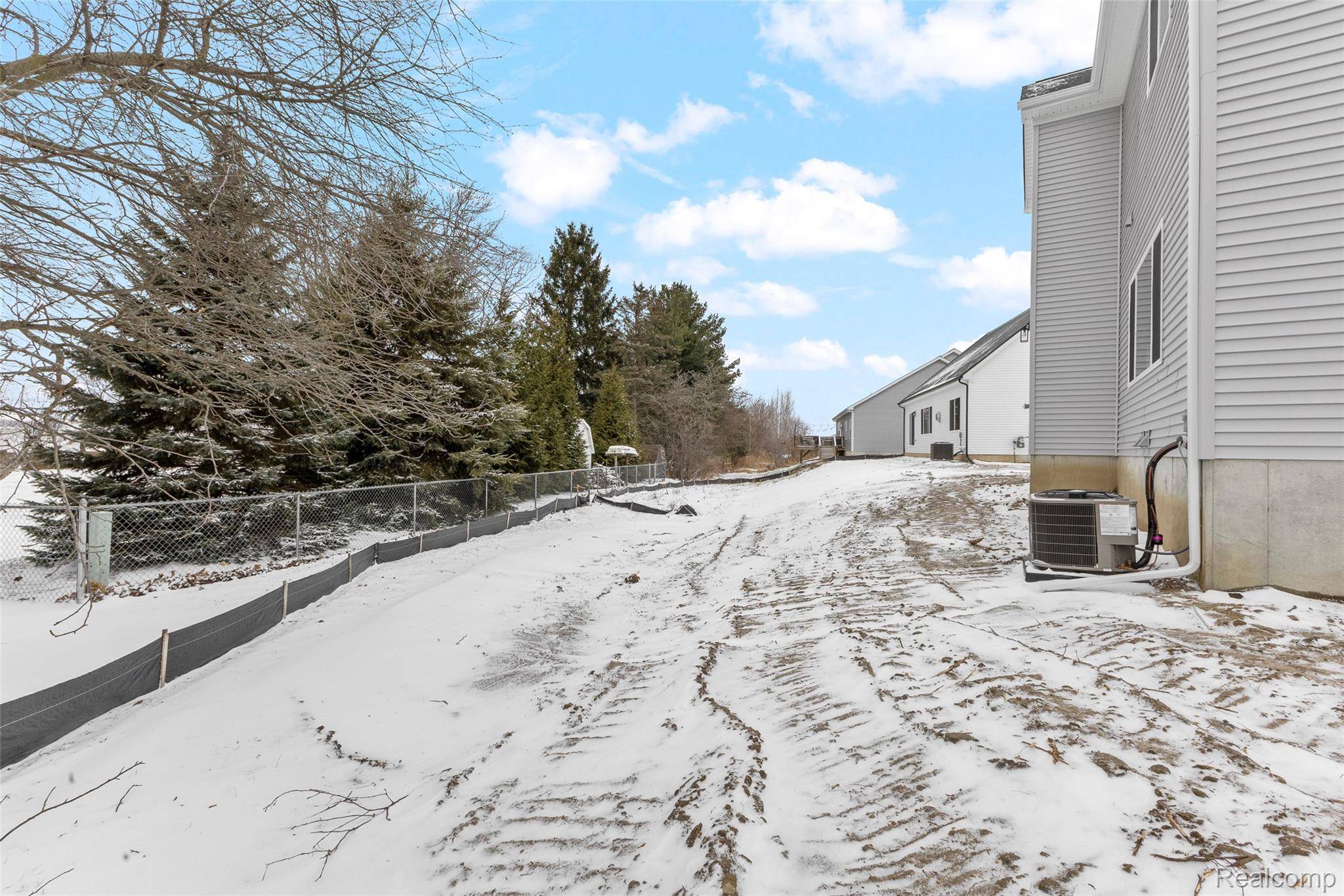 Grand Blanc, MI 48439,1151 Brendan Bay DR