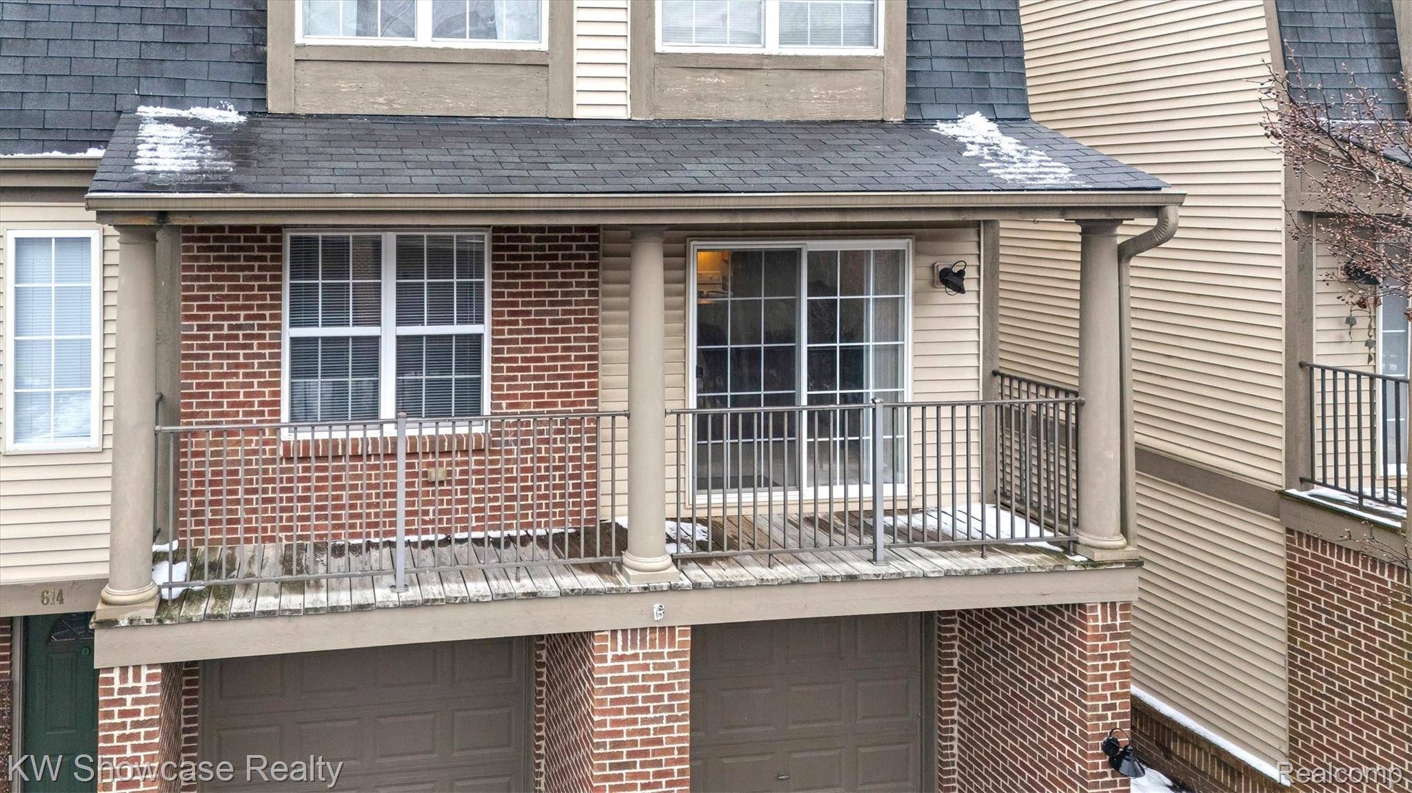 Milford, MI 48381,614 Napa Valley DR #11